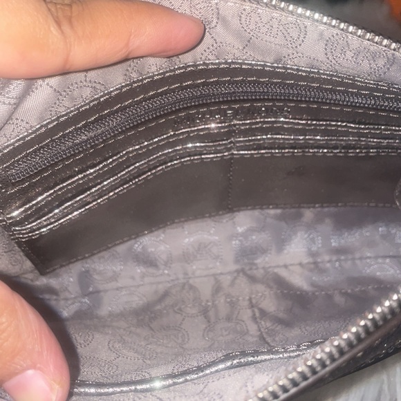 NWT Authentic Michael Kors wristlet clutch - Picture 9 of 15